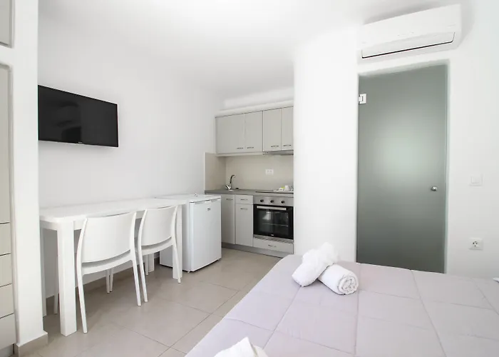 Sea & Stone Mykonos Apart Otel 4*