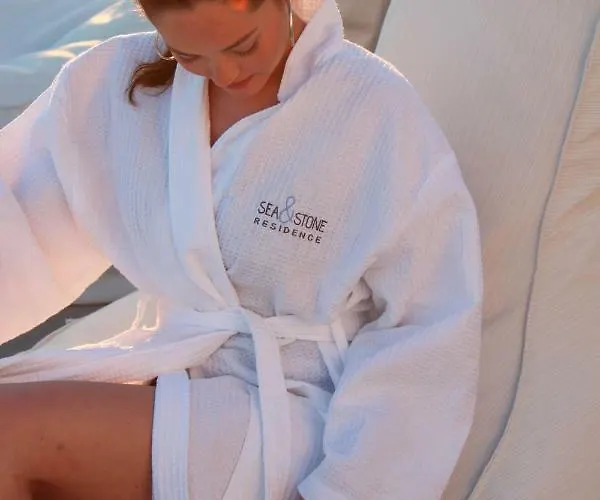 Sea & Stone Mykonos Apart Otel 4*